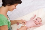 Cách chăm sóc rốn cho trẻ sơ sinh